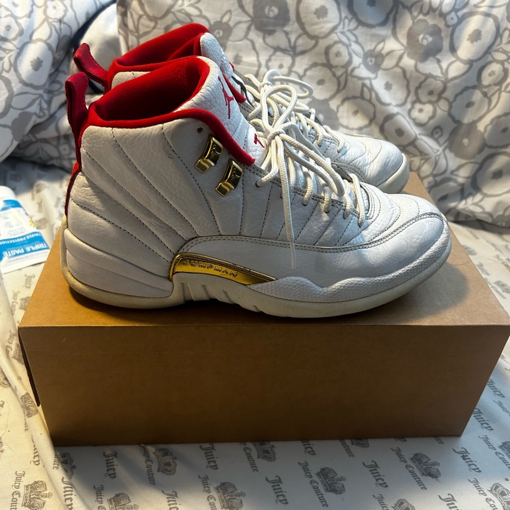 Retro 12 “FIBA”